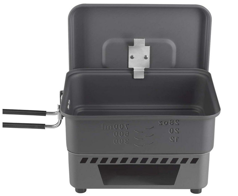 アウトドアギアのアップ写真